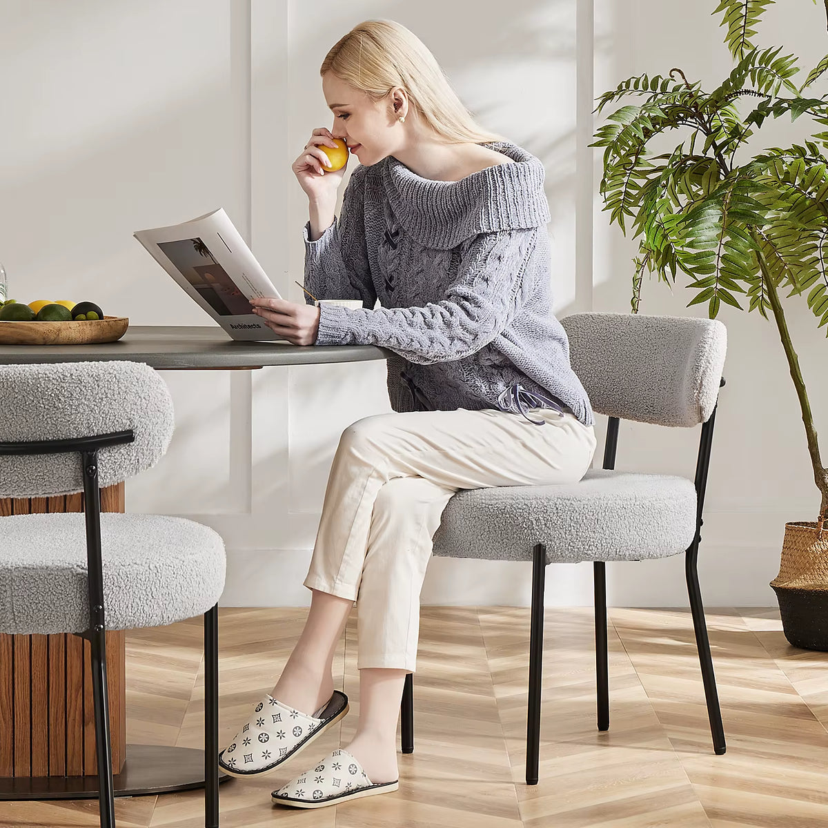 Ergonomic round Dining Chairs Set of 2 Plush Fabric Kitchen Chairs with Curved Backrest Metal Legs for Living Room